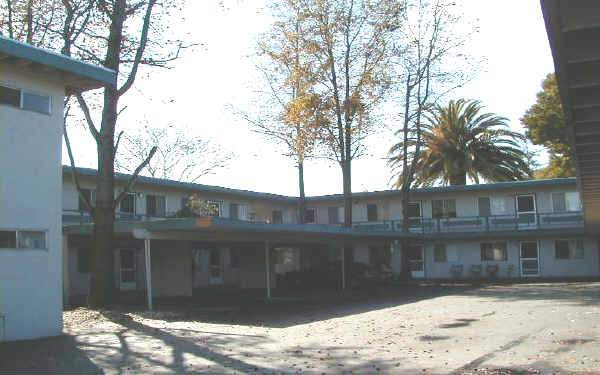 497 Sonoma Ave in Santa Rosa, CA - Building Photo