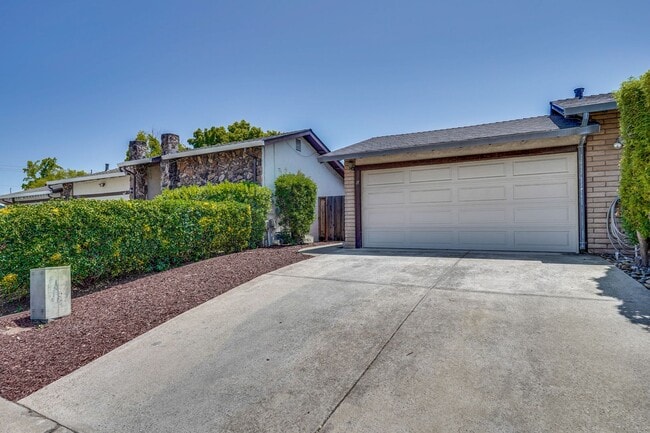 property at 5748 Canna Ln