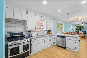 4511 Avenue Q in Galveston, TX - Building Photo - Building Photo