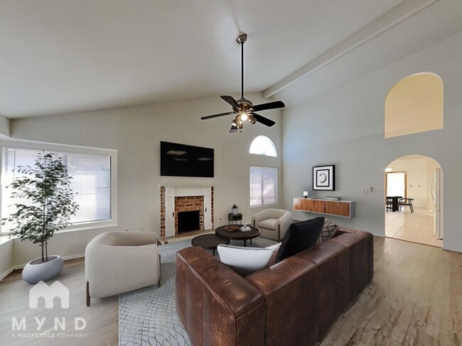 property at 10487 N Fairway Vista Ln