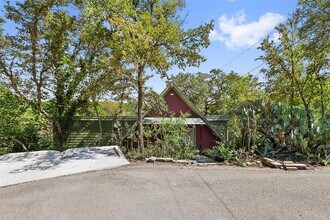 4301 Stearn's Ln in Austin, TX - Building Photo - Building Photo