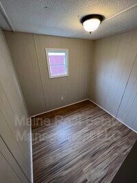 715 College Ave photo'