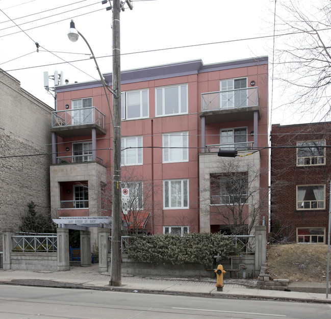 2371 Queen St in Toronto, ON - Building Photo - Primary Photo