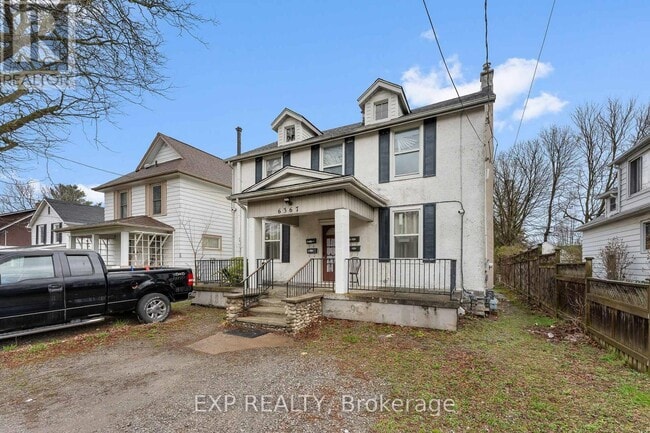 6367 High St in Niagara Falls, ON - Foto de edificio - Building Photo