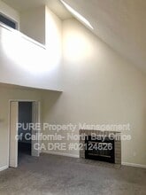 941 E Cotati Ave in Cotati, CA - Building Photo - Building Photo
