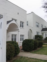 Sadaf Apartments in High Point, NC - Building Photo - Building Photo