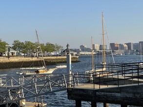 15 Murray Ct, Unit #1 in Boston, MA - Foto de edificio - Building Photo