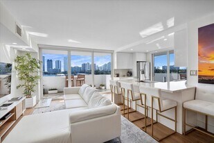 3703 NE 166th St in Miami, FL - Building Photo