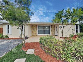 1195 NW 92nd Ave in Pembroke Pines, FL - Building Photo