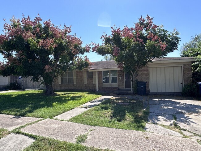 5813 Norvel Dr in Corpus Christi, TX - Building Photo - Building Photo