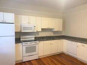 1268 College St in Macon, GA - Building Photo - Building Photo