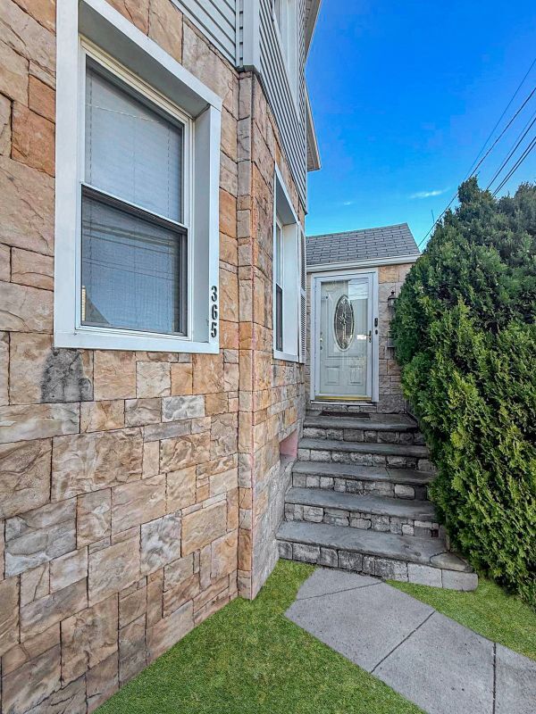 365 3rd St in Clifton, NJ - Building Photo - Building Photo