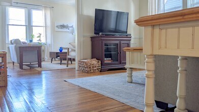 171 8th St, Unit 1st floor in Providence, RI - Building Photo - Building Photo