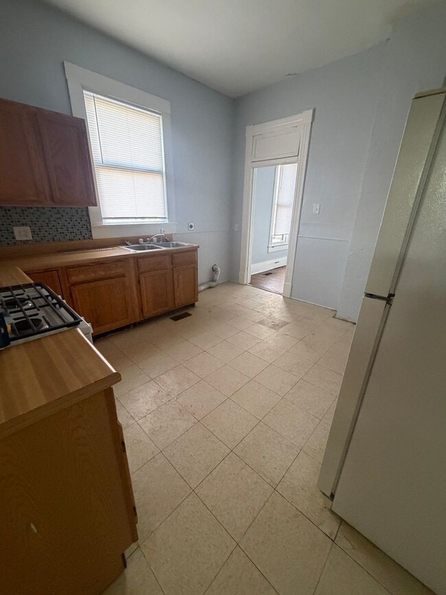 1621-1623 Prospect Ave in St. Joseph, MO - Building Photo - Building Photo