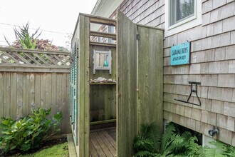 79 Fordham Rd in Southampton, NY - Building Photo - Building Photo