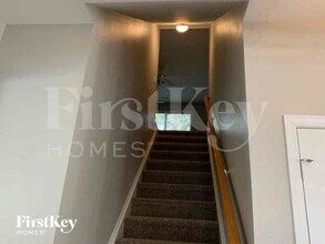 3427 Allenwood Rd in Charlotte, NC - Foto de edificio - Building Photo