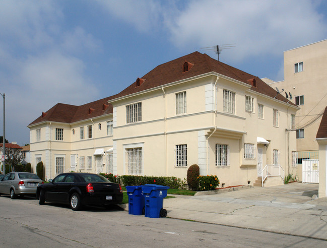 1000 S Sherbourne Dr in Los Angeles, CA - Building Photo - Building Photo