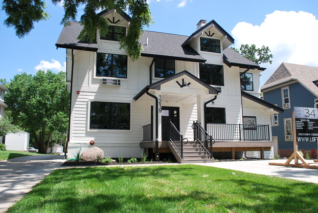 Lofts on 34th in Des Moines, IA - Foto de edificio - Building Photo