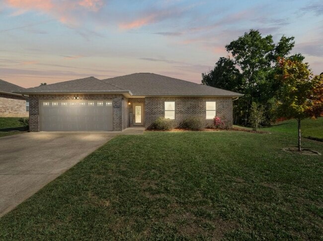 property at 1708 Brookhaven St