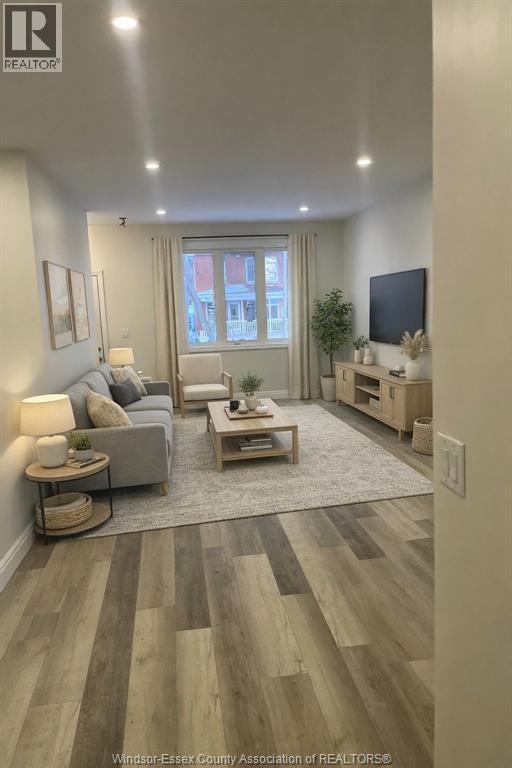 645 Janette Ave in Windsor, ON - Foto de edificio - Building Photo