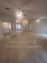 1066 Sunshine Way in Winter Haven, FL - Building Photo - Building Photo