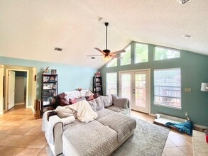 101 Meadow Woods Ln in Niceville, FL - Building Photo - Building Photo