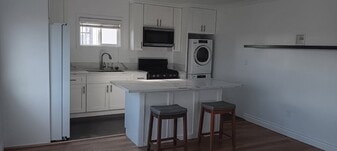 4436 W 64th St, Unit 2 in Inglewood, CA - Building Photo