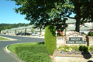 Townhomes at Mountain View in Puyallup, WA - Building Photo