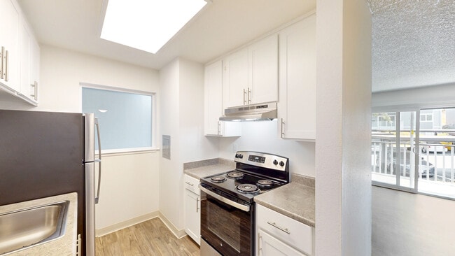 property at 521 Alameda del Prado