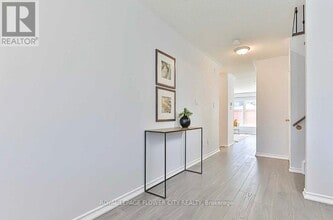 852 Taggart Crescent in Oshawa, ON - Building Photo - Building Photo