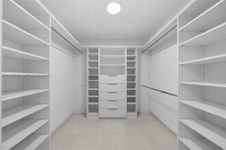 4301 Collins Ave in Miami Beach, FL - Building Photo - Building Photo