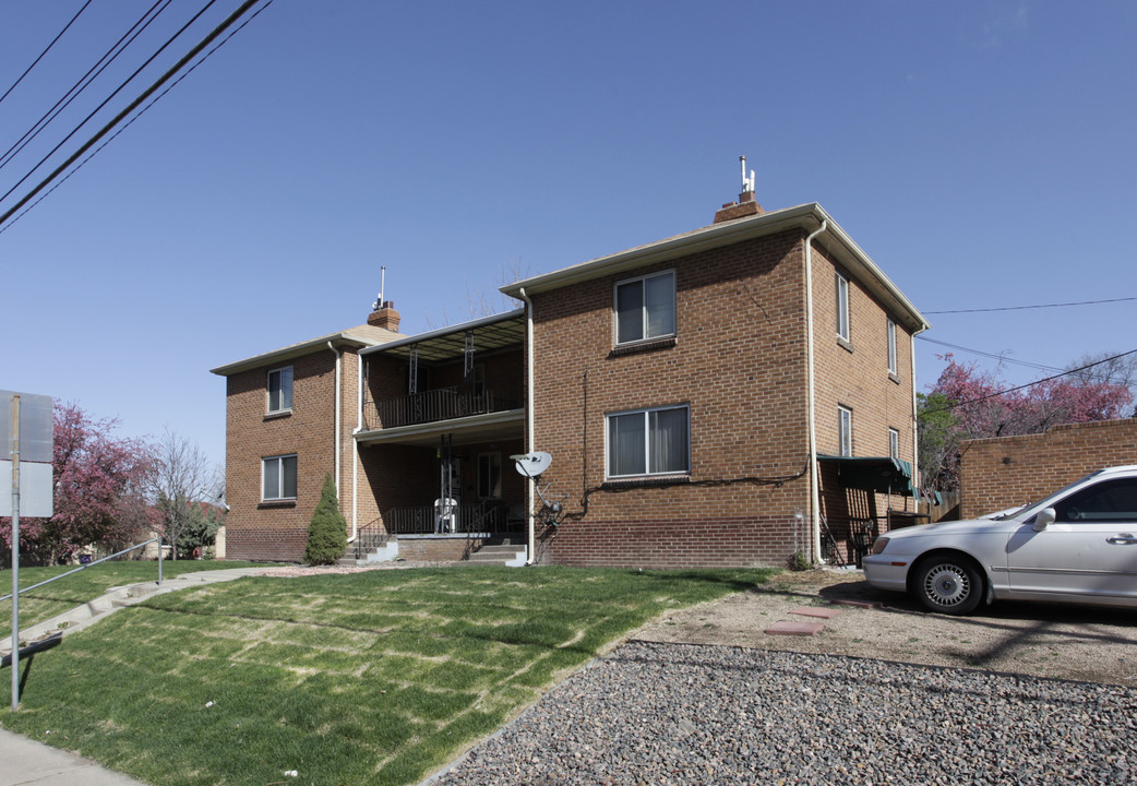 6405-6435 E 14th Ave in Denver, CO - Building Photo