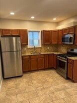46 Outwater Ln, Unit 1 in Garfield, NJ - Building Photo