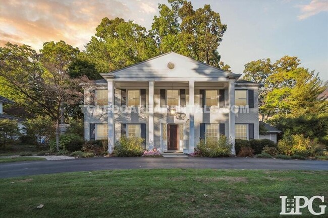 property at 3544 Edgevale Rd