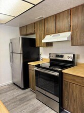 5175 E Waverly Dr in Palm Springs, CA - Building Photo - Building Photo