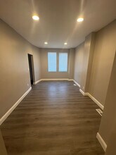 3715 Oakmont Ave in Baltimore, MD - Foto de edificio - Building Photo