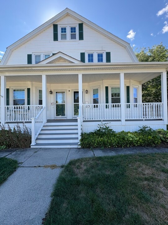 115 Malden St in Worcester, MA - Foto de edificio