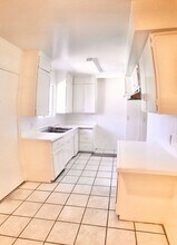 1235 W 90th St in Los Angeles, CA - Building Photo - Building Photo