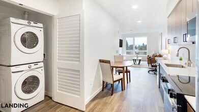 8511 15th Ave NW in Seattle, WA - Building Photo - Building Photo