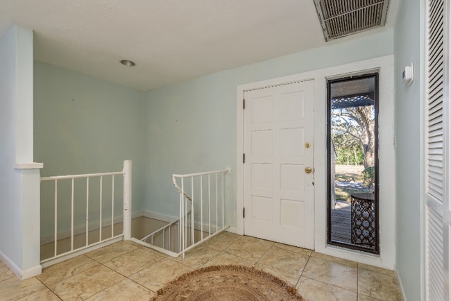 14 Mariner Dr in Tarpon Springs, FL - Foto de edificio - Building Photo