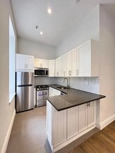 66 Pearl St in New York, NY - Building Photo - Building Photo