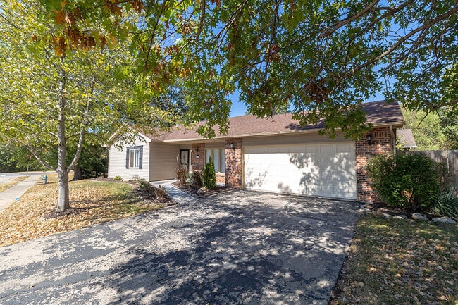 property at 1508 S Azalea