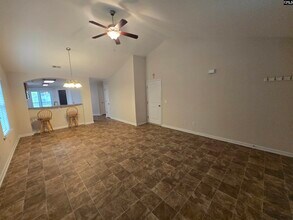 374 Eagle Feather Loop in Columbia, SC - Building Photo - Building Photo