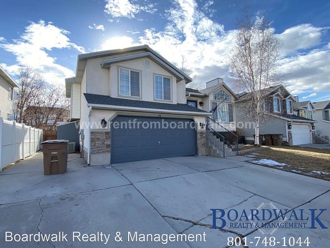 property at 178 Bridgepark Cir