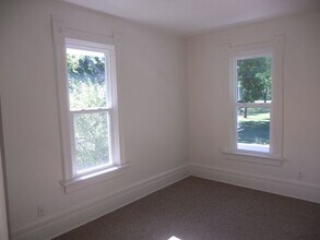 205 Park St in Kaukauna, WI - Building Photo - Building Photo