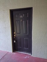 2031 Dixie Belle Dr in Orlando, FL - Building Photo