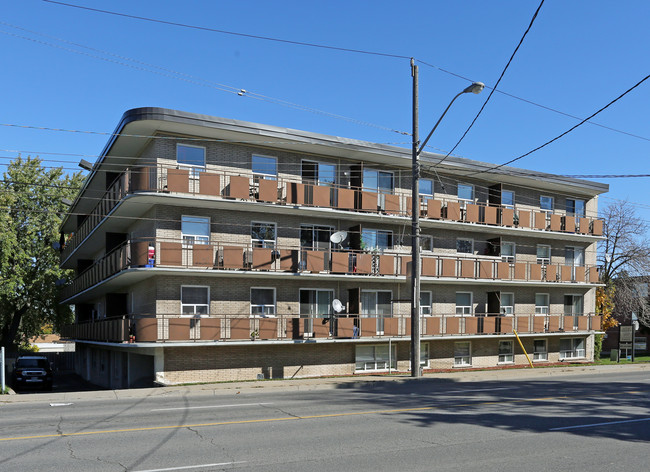 Valley View Apartments in Hamilton, ON - Building Photo - Building Photo