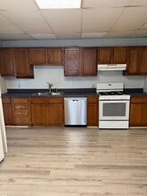 1303 N Main Ave in Springfield, MO - Building Photo - Building Photo