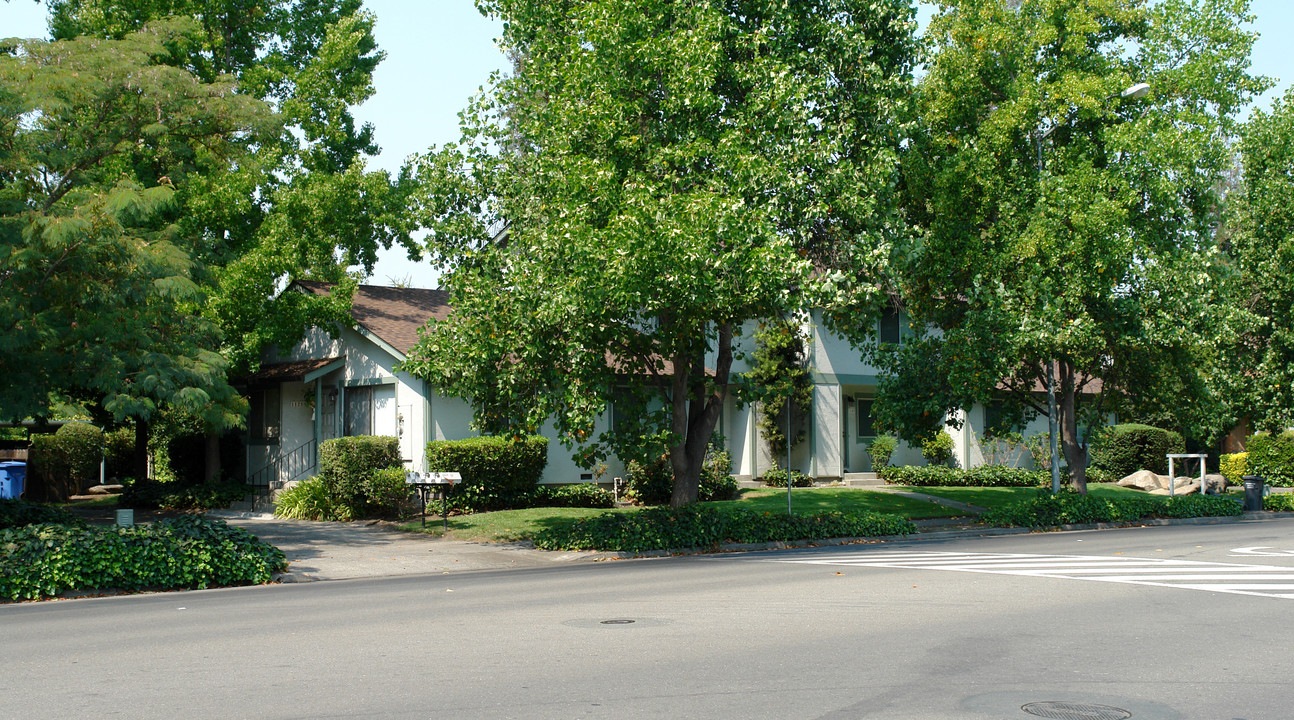 1125-1155 Mission Blvd in Santa Rosa, CA - Building Photo