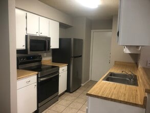 7257 Lansbury Dr in San Antonio, TX - Building Photo - Building Photo
